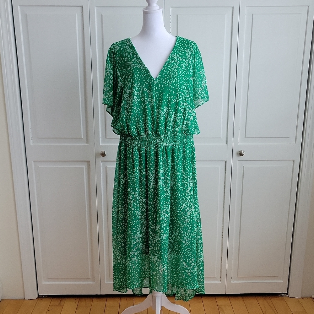 Donna Karan Green Floral V-Neck Midi Dress with Smocked Waist